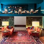 Bed & Breakfast Dear - Gallery House 4*