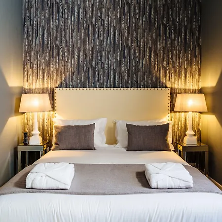 Dear - Gallery House ליסבון