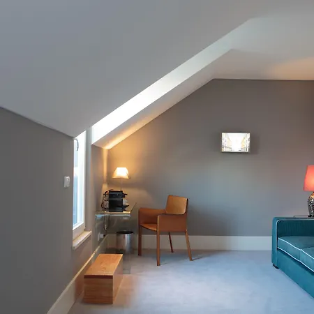 לינה וארוחת בוקר Dear - Gallery House ליסבון