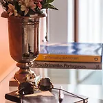 Dear - Gallery House Bed & Breakfast 4*