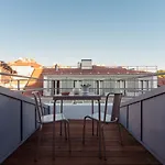 Dear - Gallery House Bed & Breakfast