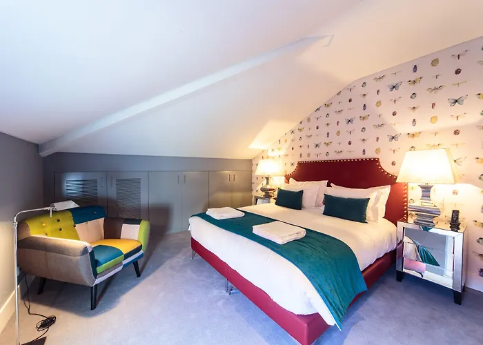 Dear - Gallery House