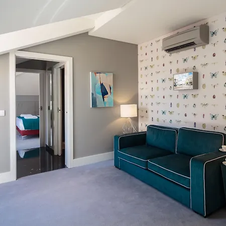 Bed & Breakfast Dear - Gallery House Lisboa