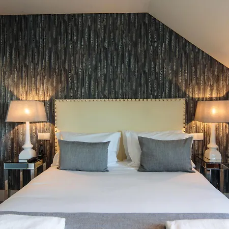 Dear - Gallery House