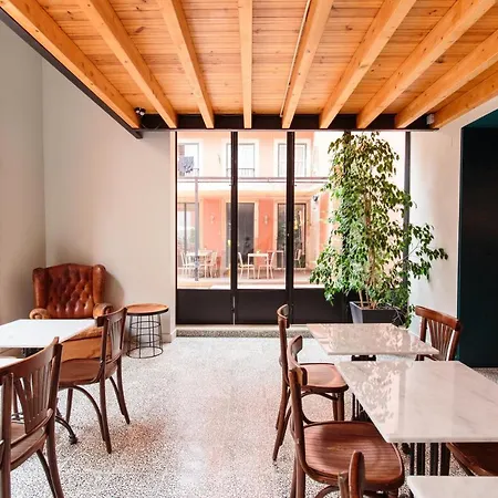 Dear - Gallery House